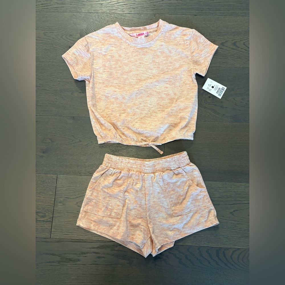 Girls peach 2 piece shorts set NWT sz 10/12 retail $46 w tx